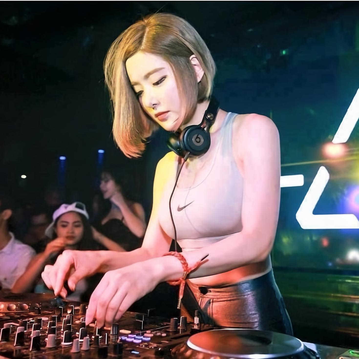 苹果DJ手机版苹果私服游戏盒子